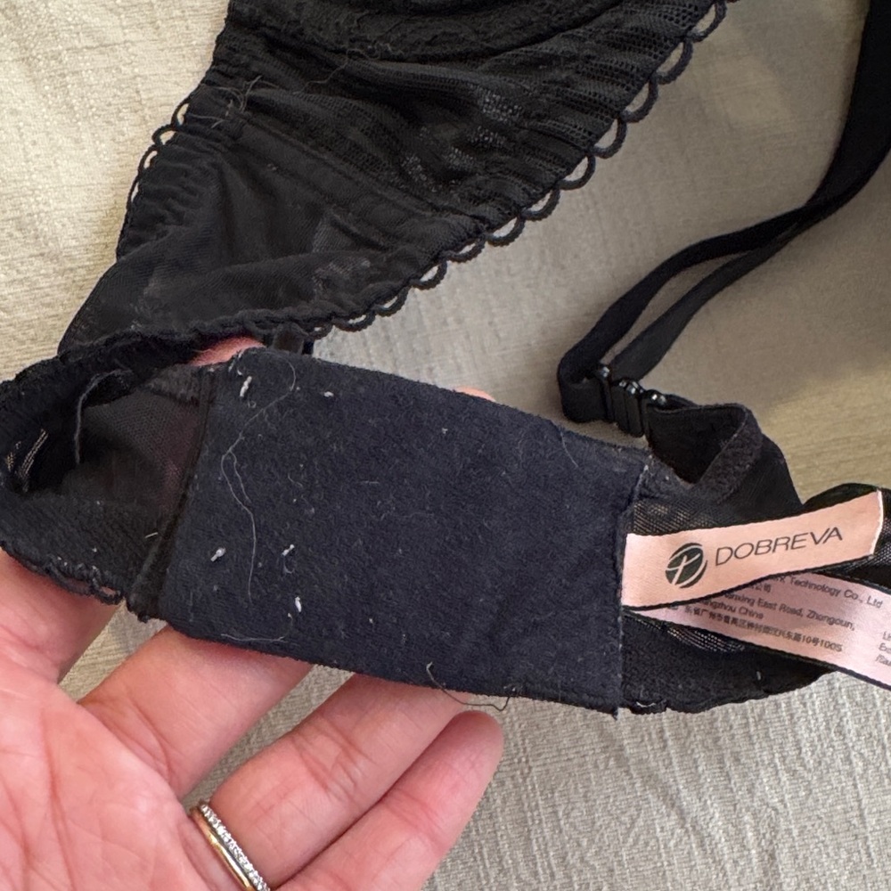 Black lace Balconette bra - Picture 5 of 5